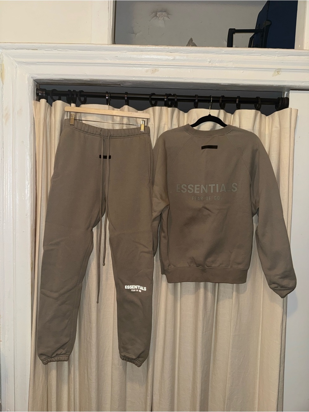 Fear of God ESSENTIALS Sweatsuit